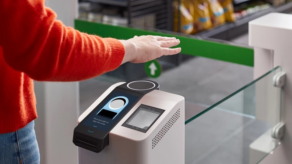 Contactloos betalen 2.0: Amazon breidt betalen met handpalmscan uit