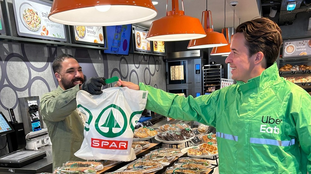 Spar werkt samen met Uber Eats