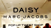 Marc Jacobs komt met ‘Tweet Shop’ bij de Bijenkorf