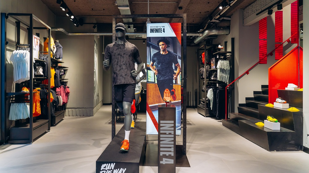 Under Armour introduceert slimme paskamers in vernieuwd winkelconcept