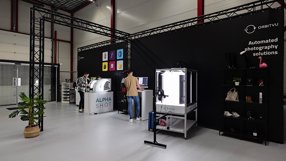 Maak kennis met innovatieve productpresentatie en slimme logistiek in het Experience Center voor E-commerce en logistiek
