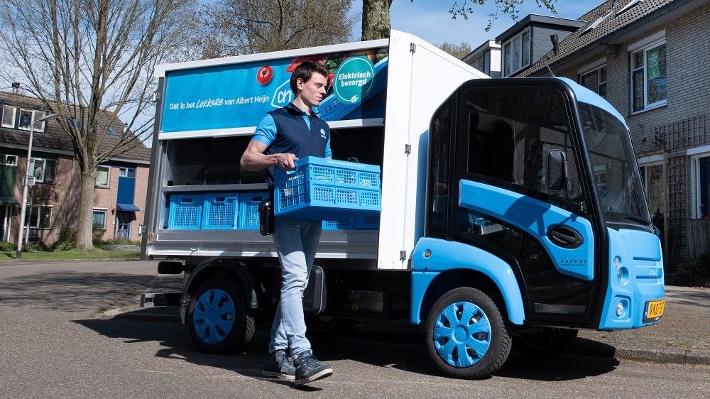 Albert Heijn zet elektrische minibusjes in voor bezorging