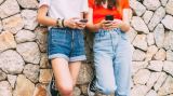 Gen Z vertrouwt social media bijna net zo veel als de overheid