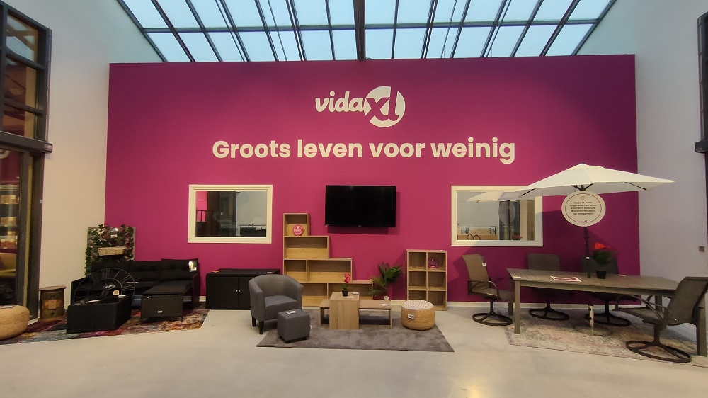 VidaXL opent eerste fysieke winkel in Zaandam