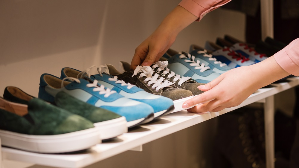 Etrias neemt activa en online activiteiten Sneaker District over