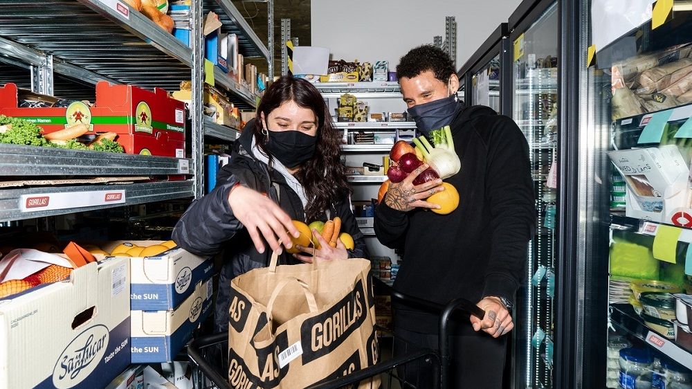 ‘Nederlanders besteden 40 miljoen per maand aan flitsbezorgers’