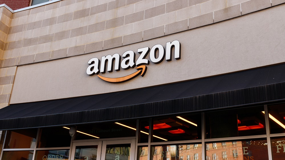 ‘Amazon opent eigen warenhuizen in de VS’