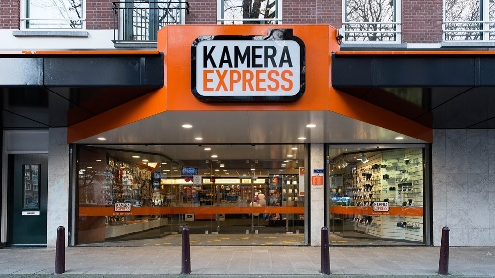 ‘Kamera Express in de etalage’