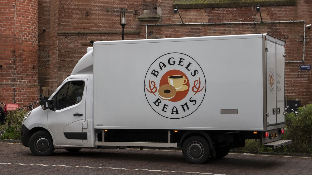 Moederbedrijf Bakker Bart neemt Bagels & Beans over