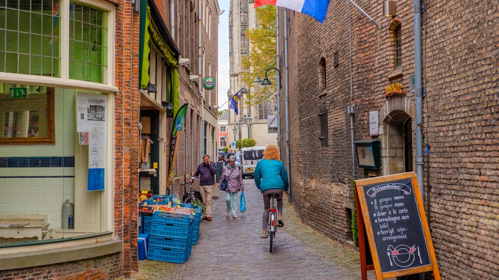 Romke de Jong wordt voorzitter van Koninklijke INretail