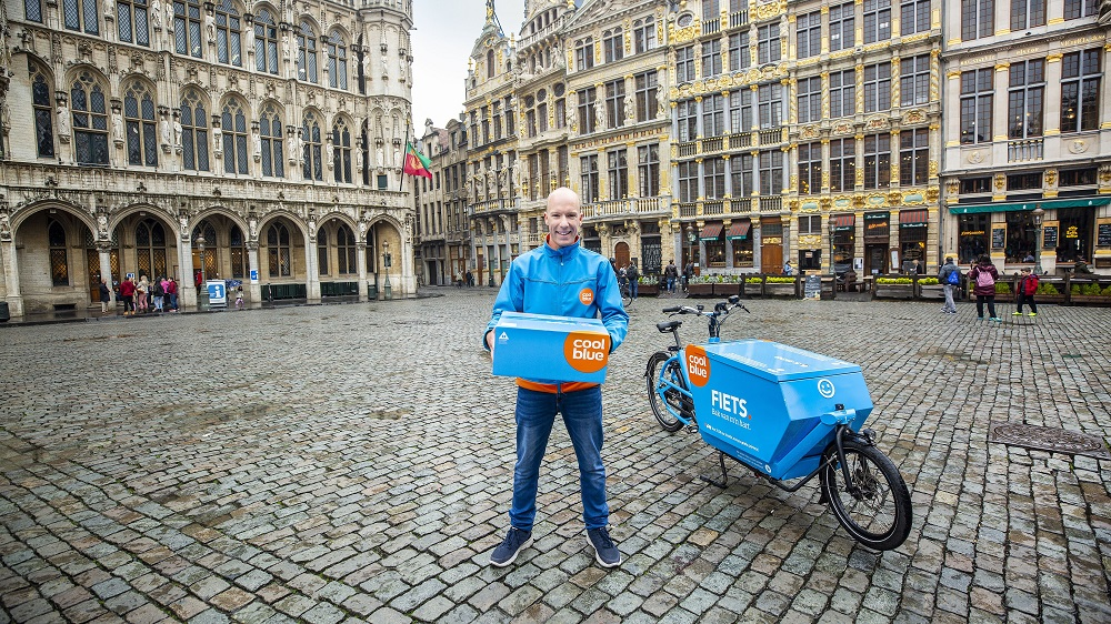 Coolblue’s blauwe fietsen nu ook in Belgische hoofdstad